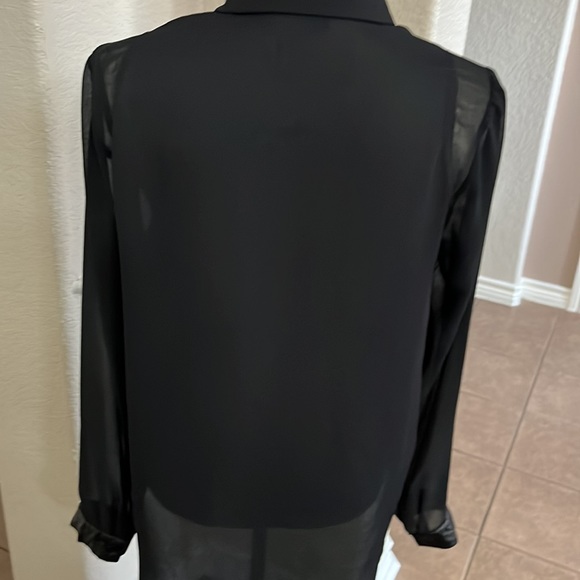 Forever 21 black sheer button down HiLo top - Picture 3 of 17